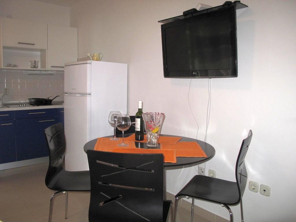 Apartments Mia สตารีกราด ภายนอก รูปภาพ